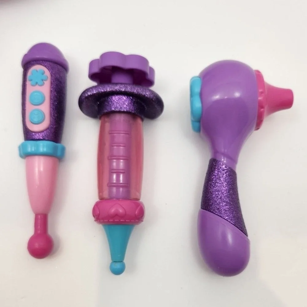 Disney Junior Doc McStuffins Toy Hospital Doctor's Bag Play Set with Accessories